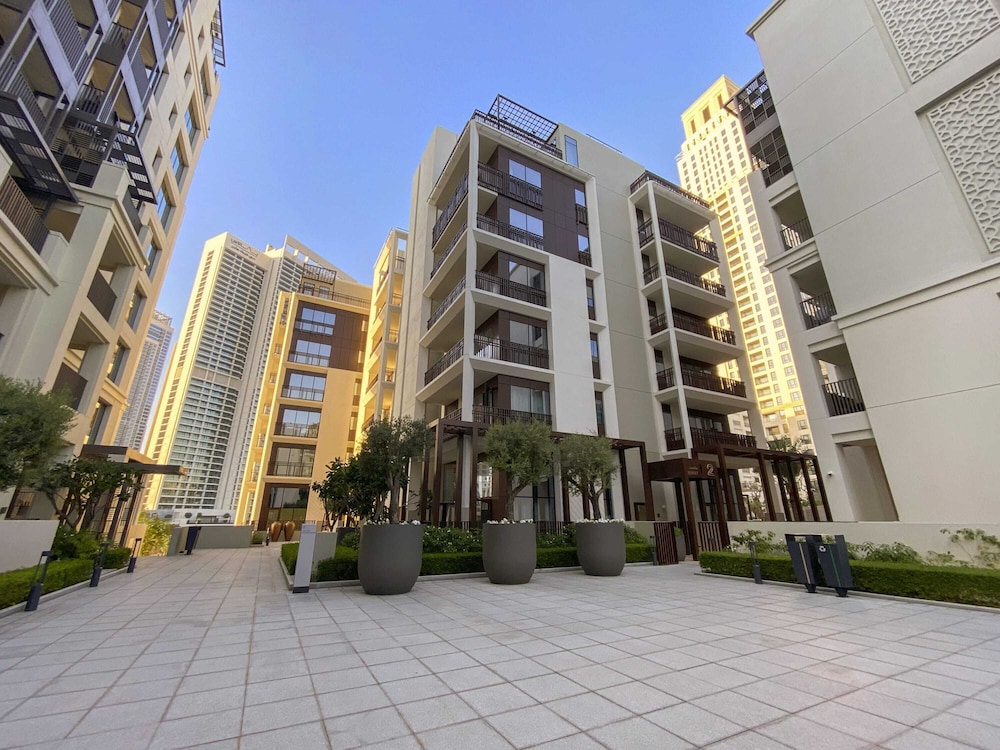 Silkhaus Sunset 2 Dubai Creek Harbour — 4-Star Luxury Hotel in Dubai, United Arab Emirates