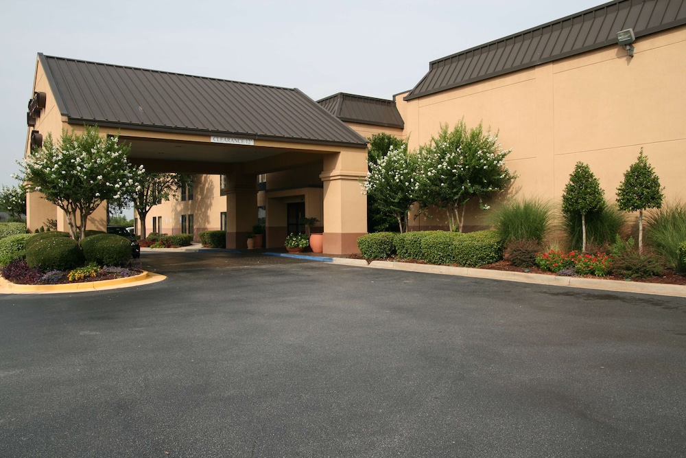 Hampton Inn Perry - featured photo