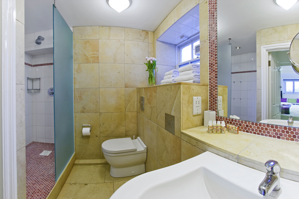Craven House Apartments — 4-Star Luxury Hotel in East Molesey, United Kingdom