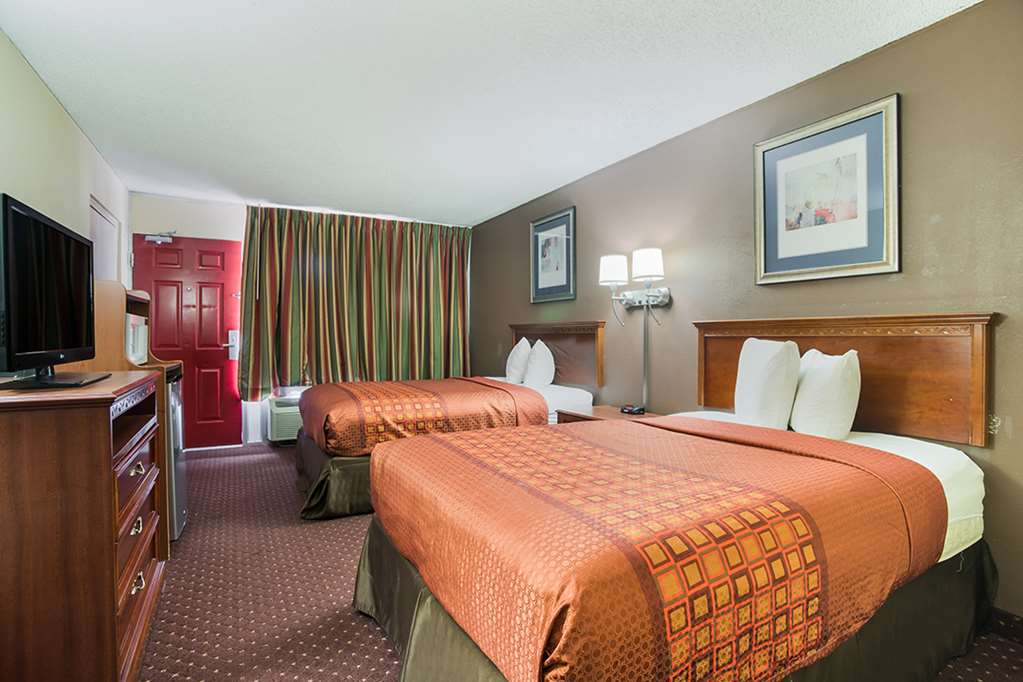 Americas Best Value Inn Tulsa at I 44 - photo 26