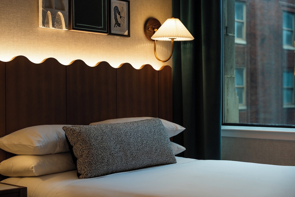 Kimpton Hotel Monaco Baltimore Inner Harbor by IHG - photo 17
