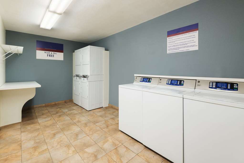 Sonesta Simply Suites Las Vegas Convention Center - photo 22