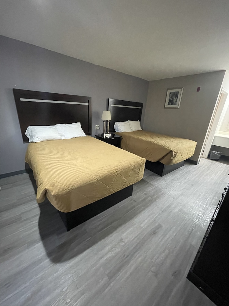 Kinder Inn - photo 13