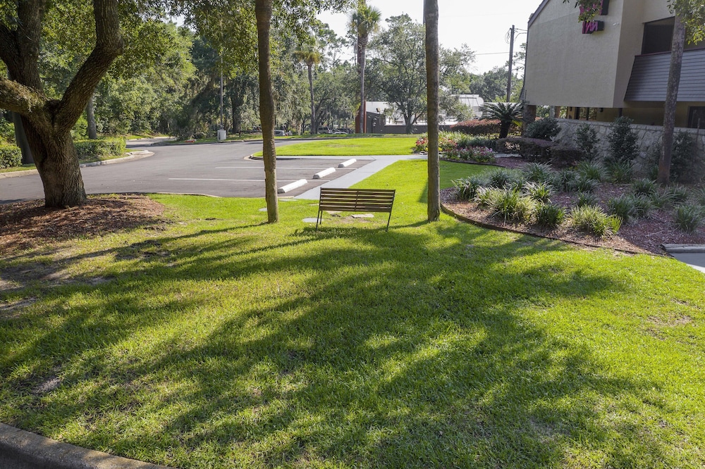 Red Roof Inn Tallahassee University - photo 30
