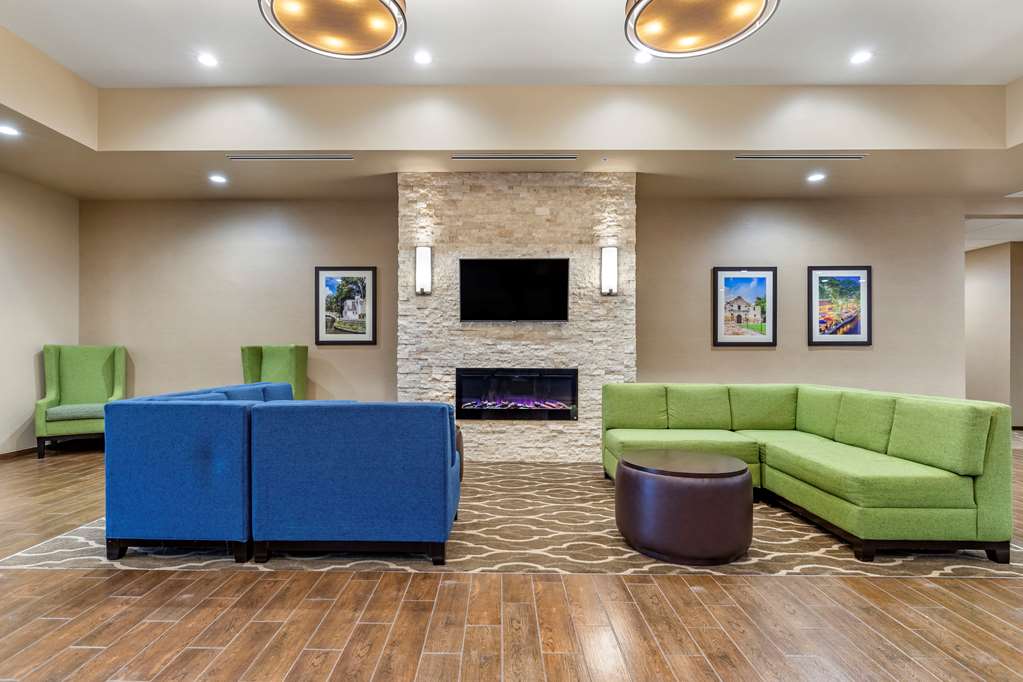 Comfort Suites San Antonio Ft. Sam Houston SAMMC Area - photo 4