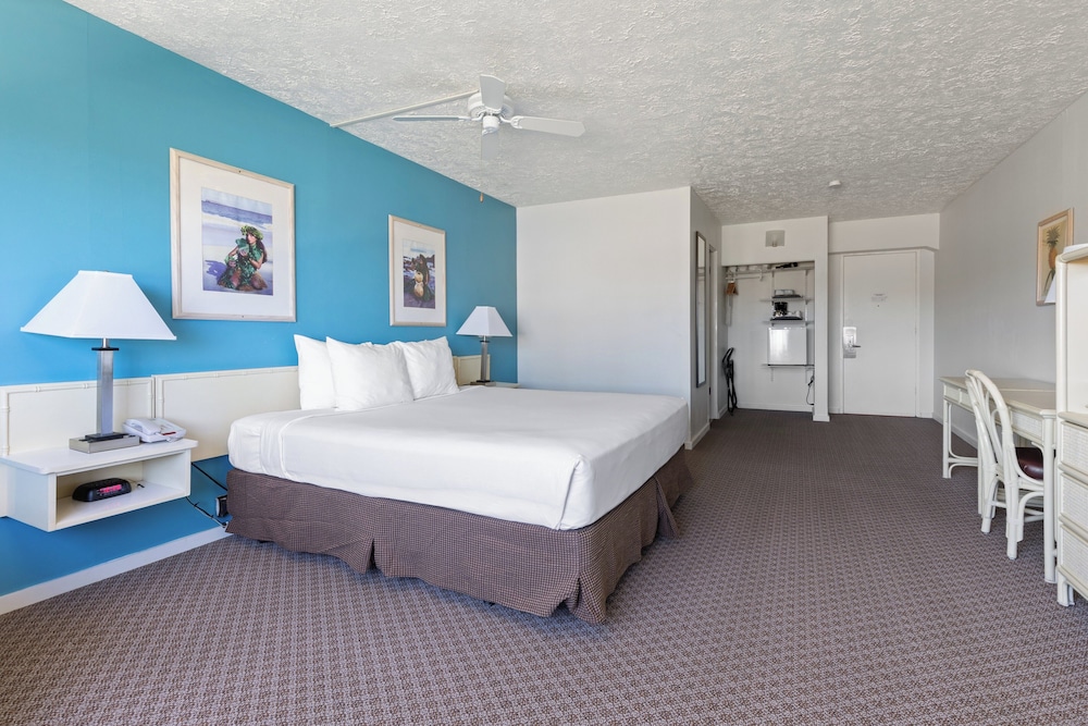 Maui Seaside Hotel - photo 9