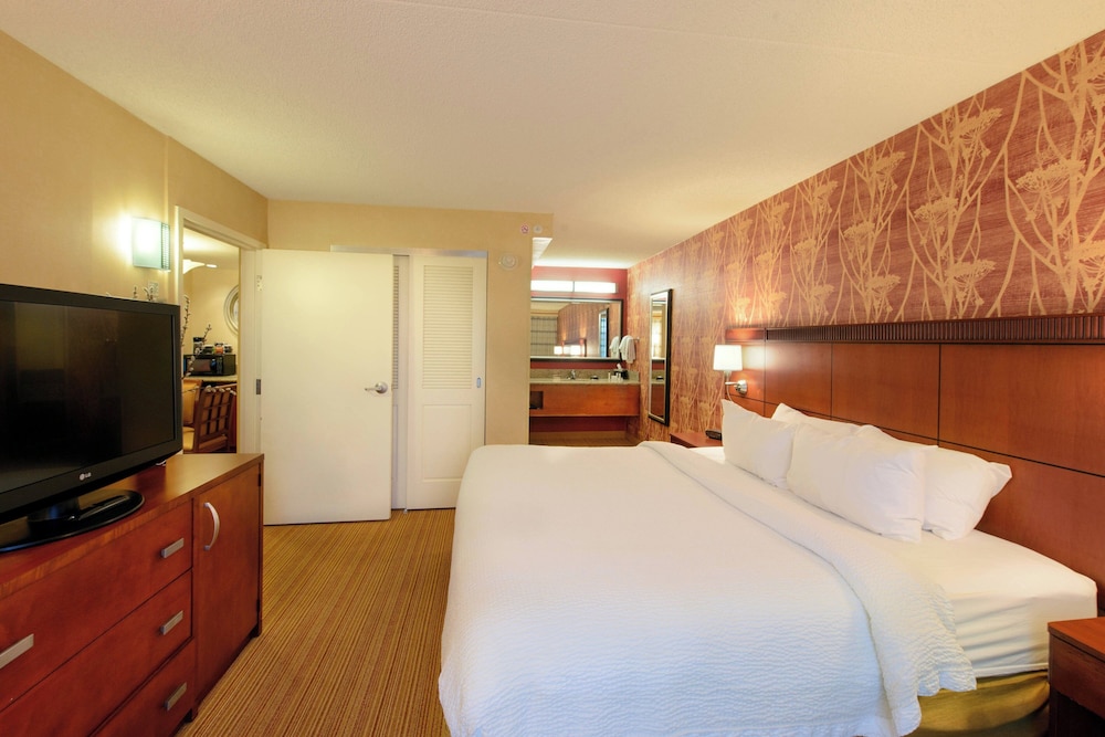 Courtyard by Marriott Canton - photo 11