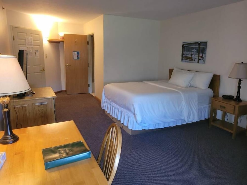 Brook Pointe Inn - photo 12