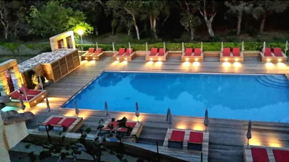 Hôtel Isola in Borgo, France