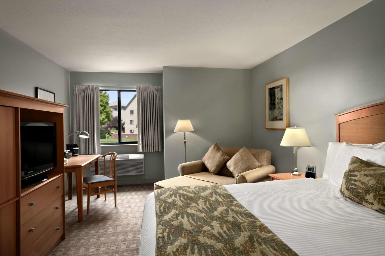 Hawthorn Suites by Wyndham Overland Park - photo 5