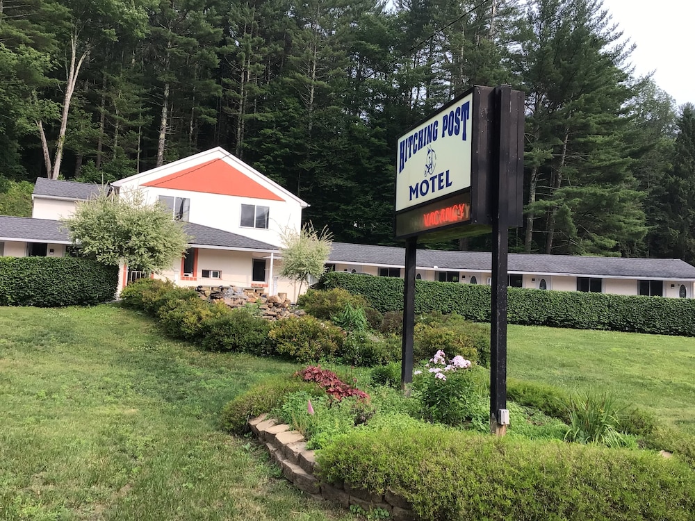 Hitching Post Country Motel — hotel in Cornwall