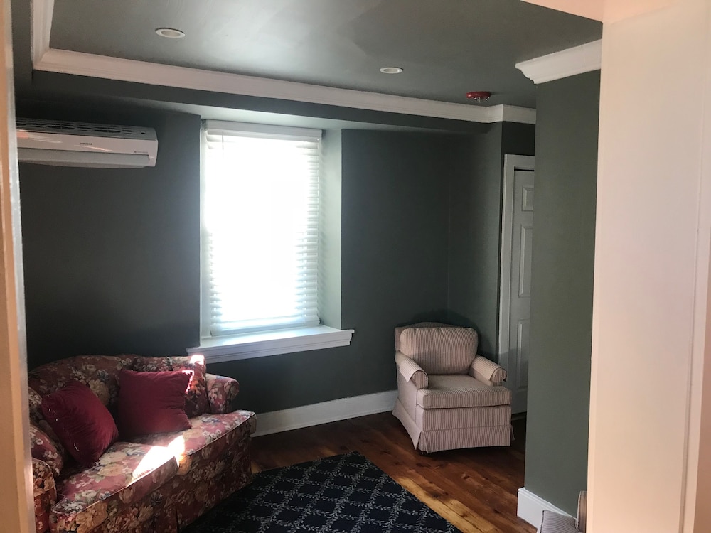 Stottsville Inn - photo 41