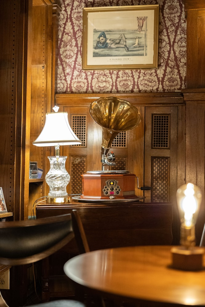 Tabard Inn - photo 106