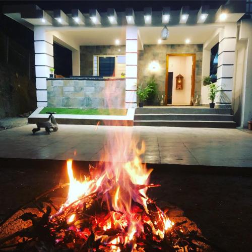 Amberleaf Estate 4BHK Homestay Coorg by Homeyhuts — 5-Star Luxury Hotel in Virarajendrapet, India