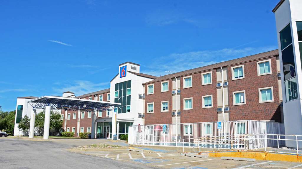 Motel 6 West Des Moines IA - photo 4
