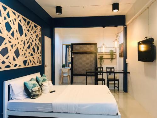 Charoenpong Apartment