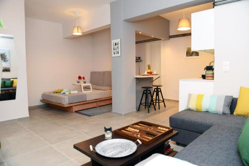 Olive Tree Deluxe Apt under Acropolis — 4-Star Luxury Hotel in Athens, Greece