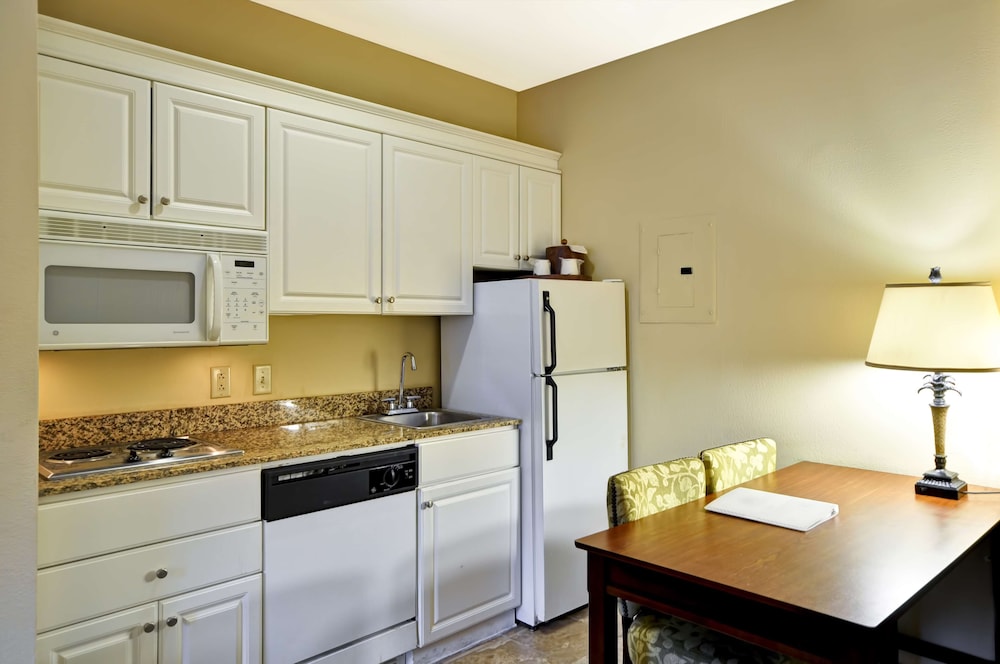 Hampton Inn & Suites Charleston Mt. Pleasant Isle Of Palms - photo 20