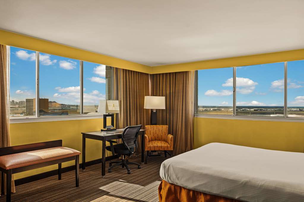 Best Western The Plaza Hotel Honolulu Airport Free Breakfast - photo 9