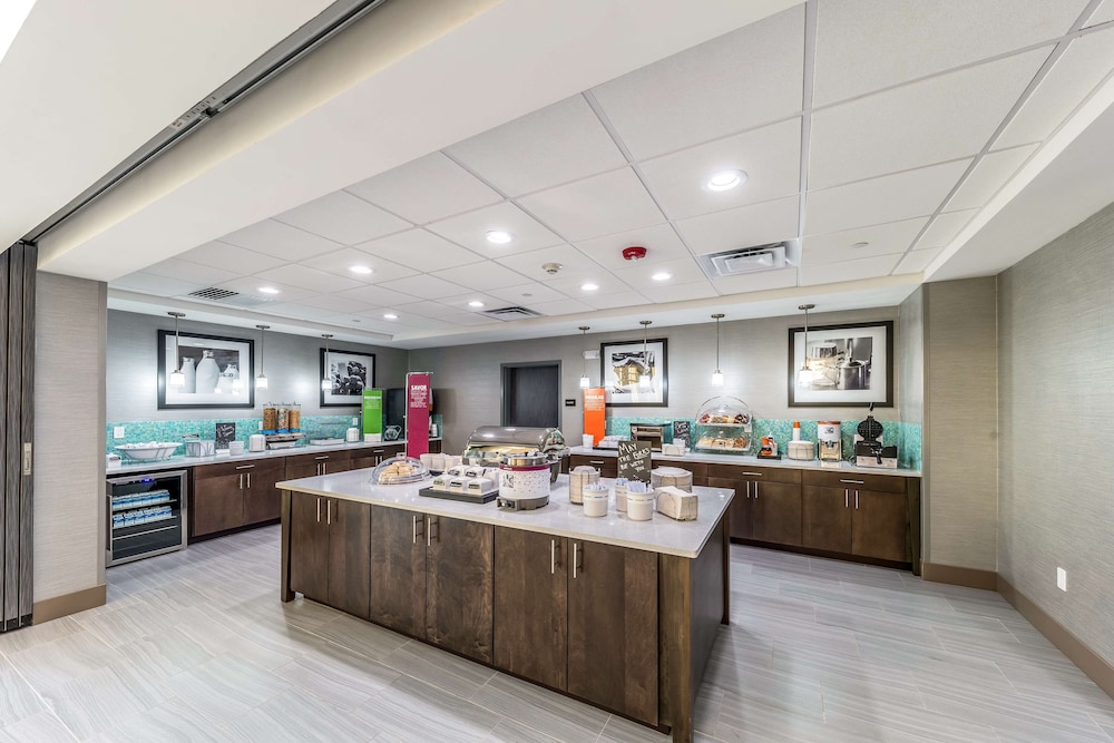 Hampton Inn & Suites Pryor - photo 22