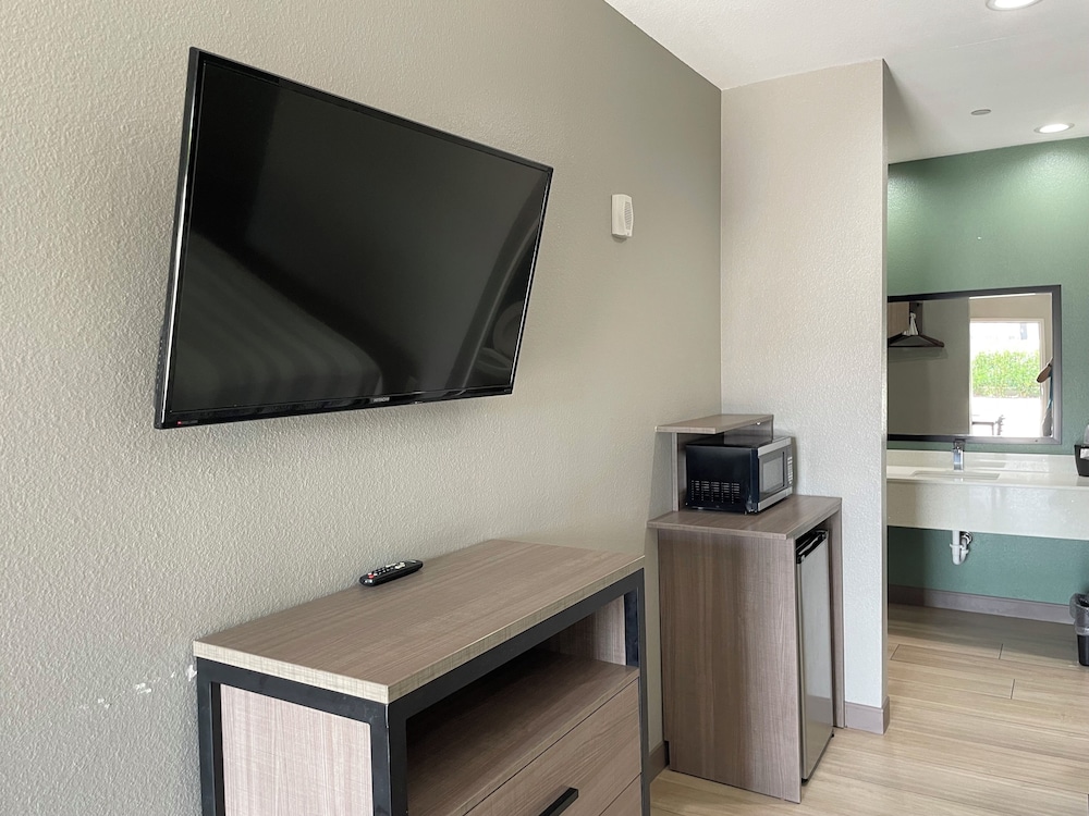 Express Inn Richey - photo 16
