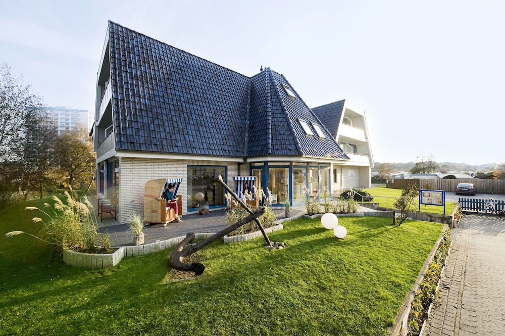 Hotel Muschelgrund — 4-Star Luxury Hotel in Cuxhaven, Germany