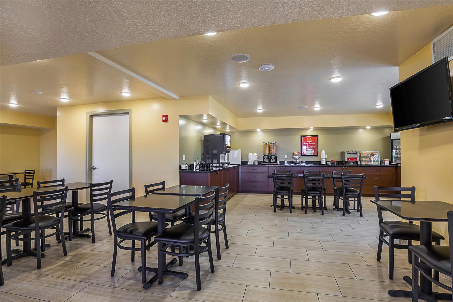 Econo Lodge Hurricane Zion Park Area - photo 23