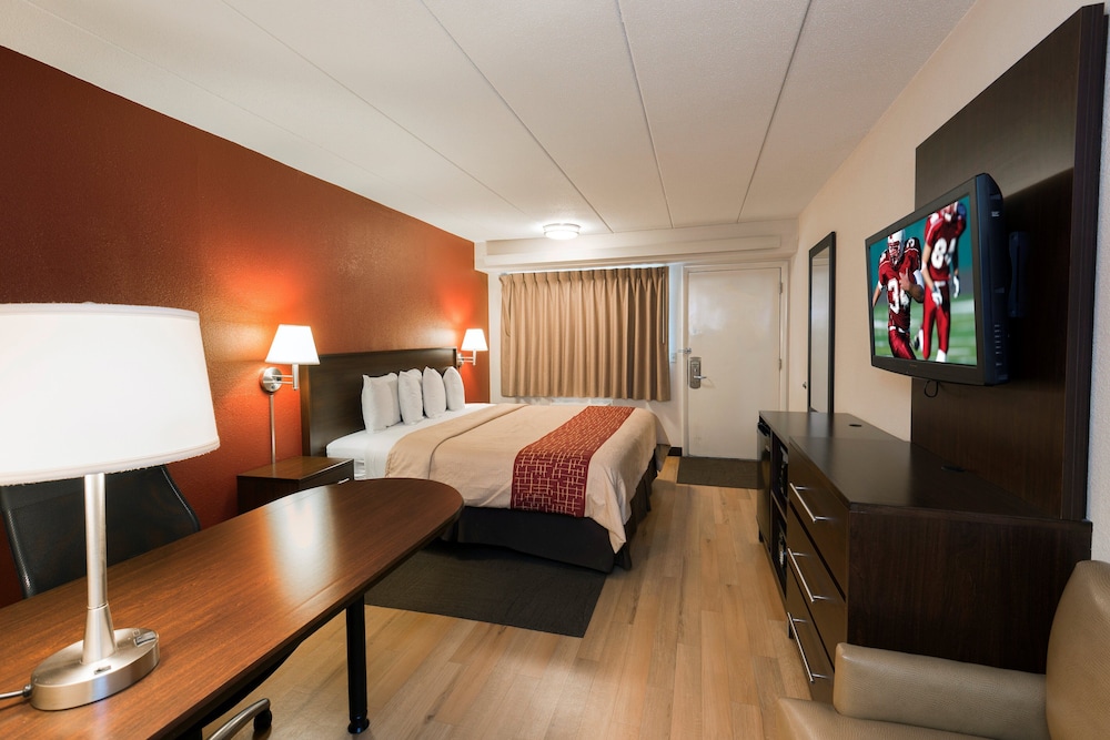 Red Roof Inn Benton Harbor St Joseph - photo 5