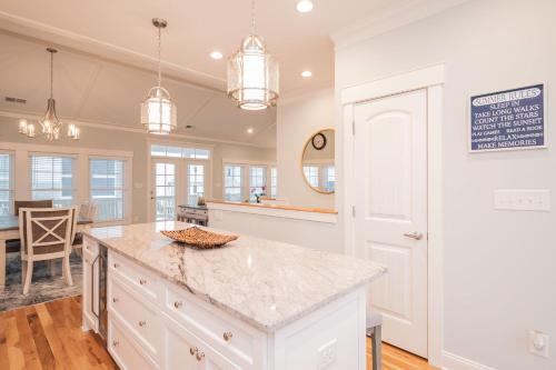 Pier Walker by Oak Island Accommodations - photo 38