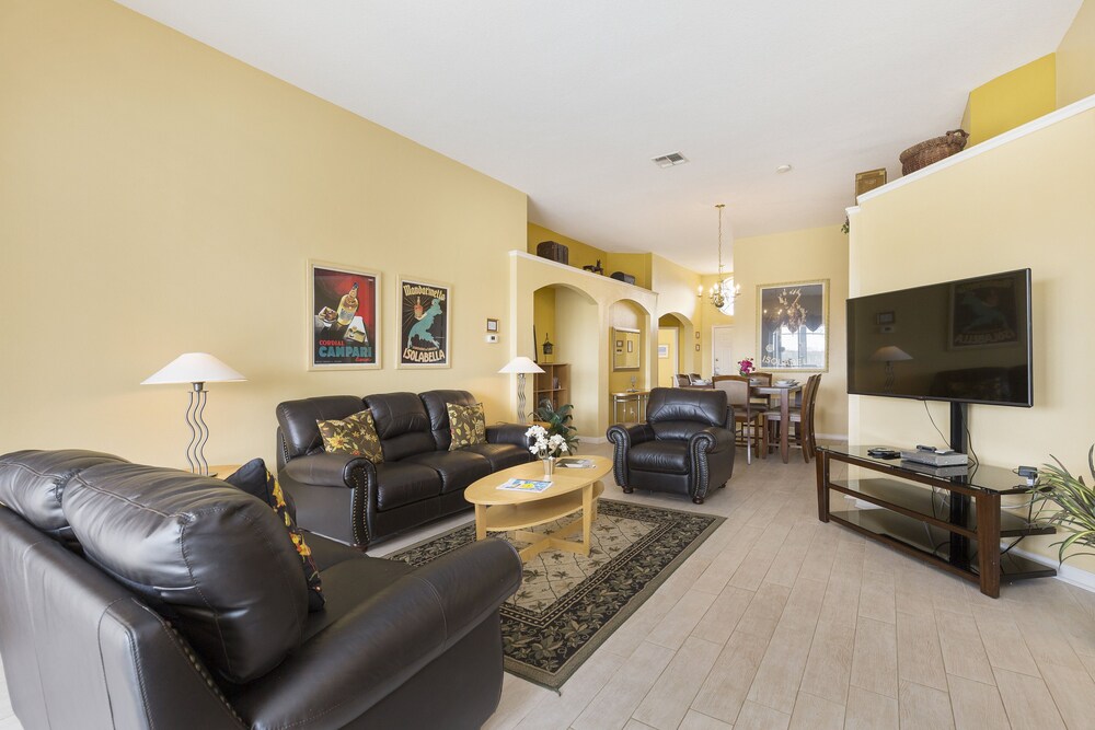 Sunshine Station Spacious 4 bed Windsor Palms resort home that's close to Disney - photo 13