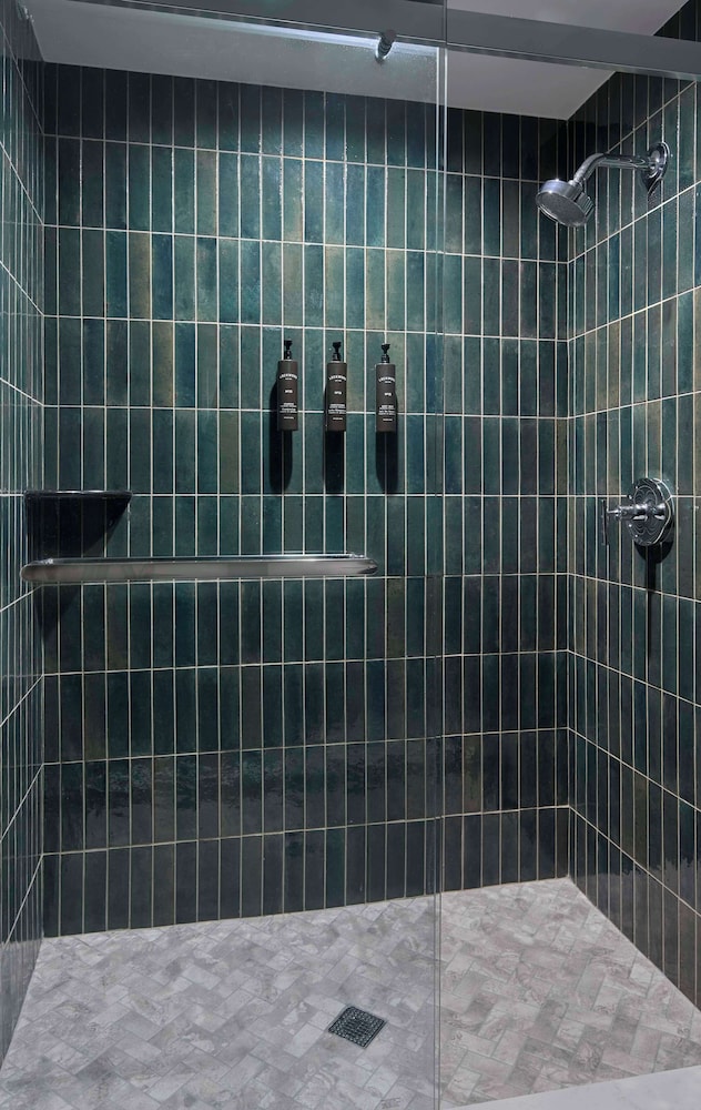 La Bellasera Hotel & Suites Paso Robles Tapestry by Hilton - photo 51