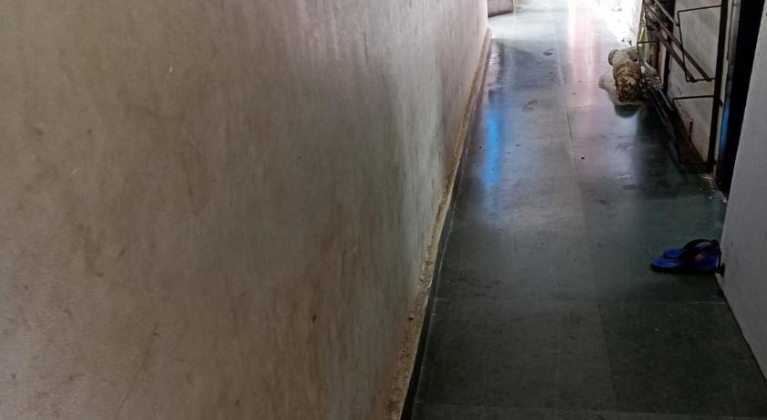 Saffron Dormitory Goregaon East
