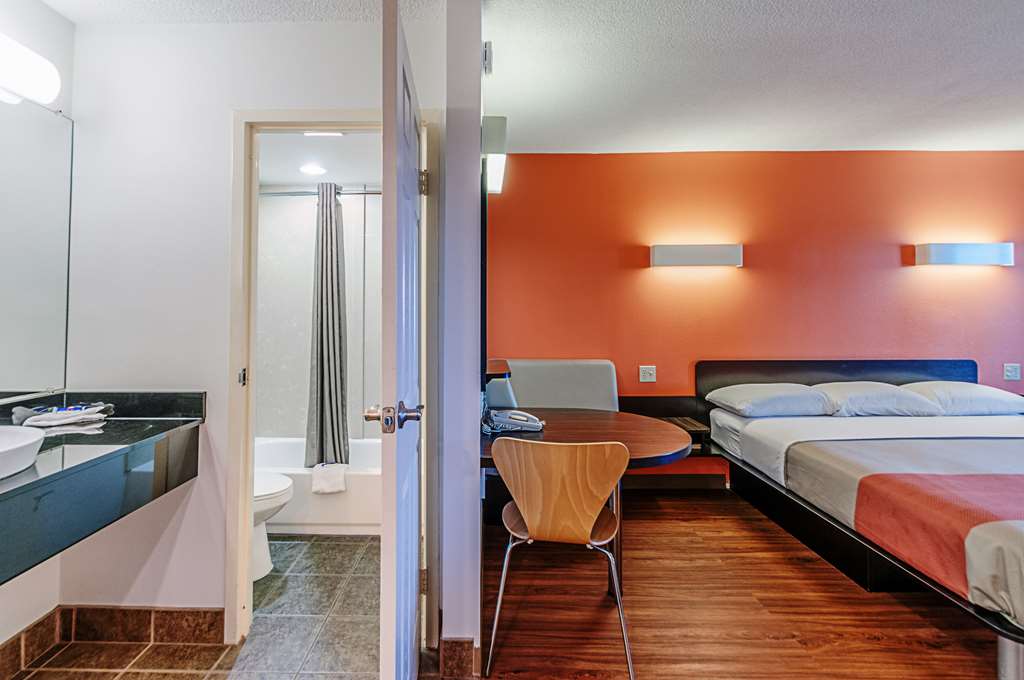 Motel 6 Martinsburg WV - photo 17