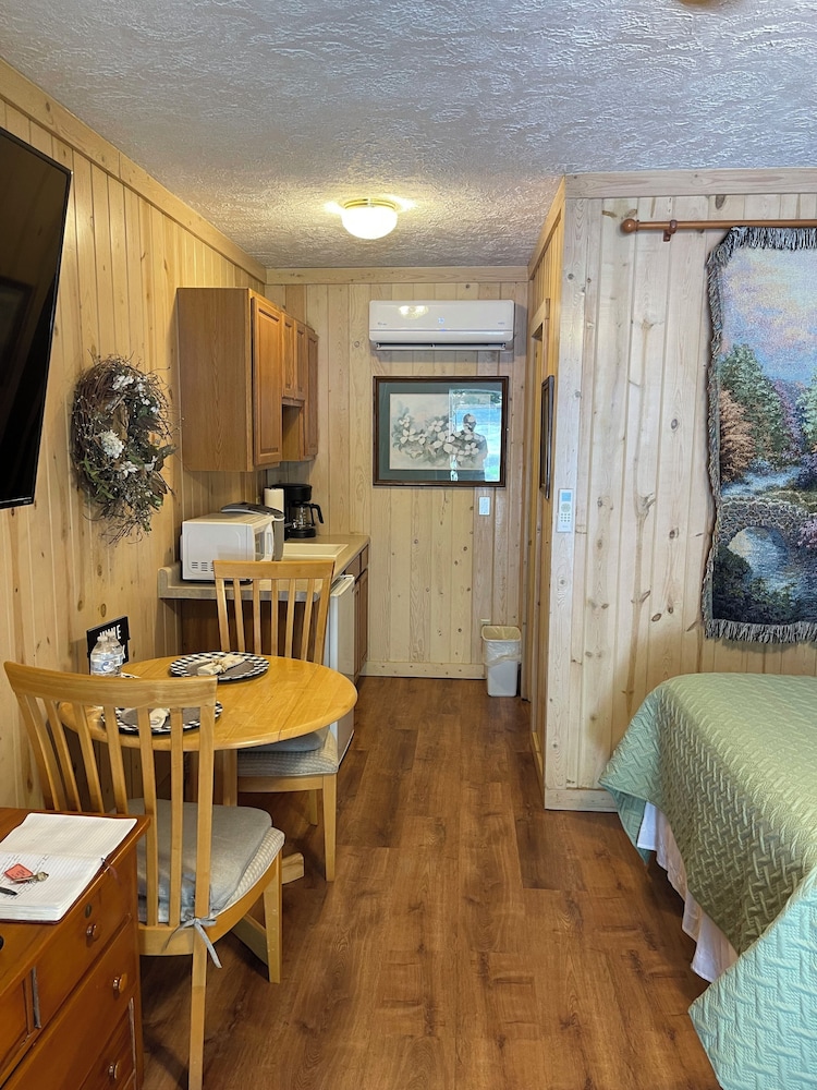 Mountain Aire Cottages & Inn - photo 79