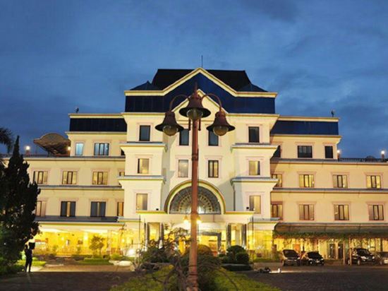 Puri Khatulistiwa - last minute hotel in Bandung