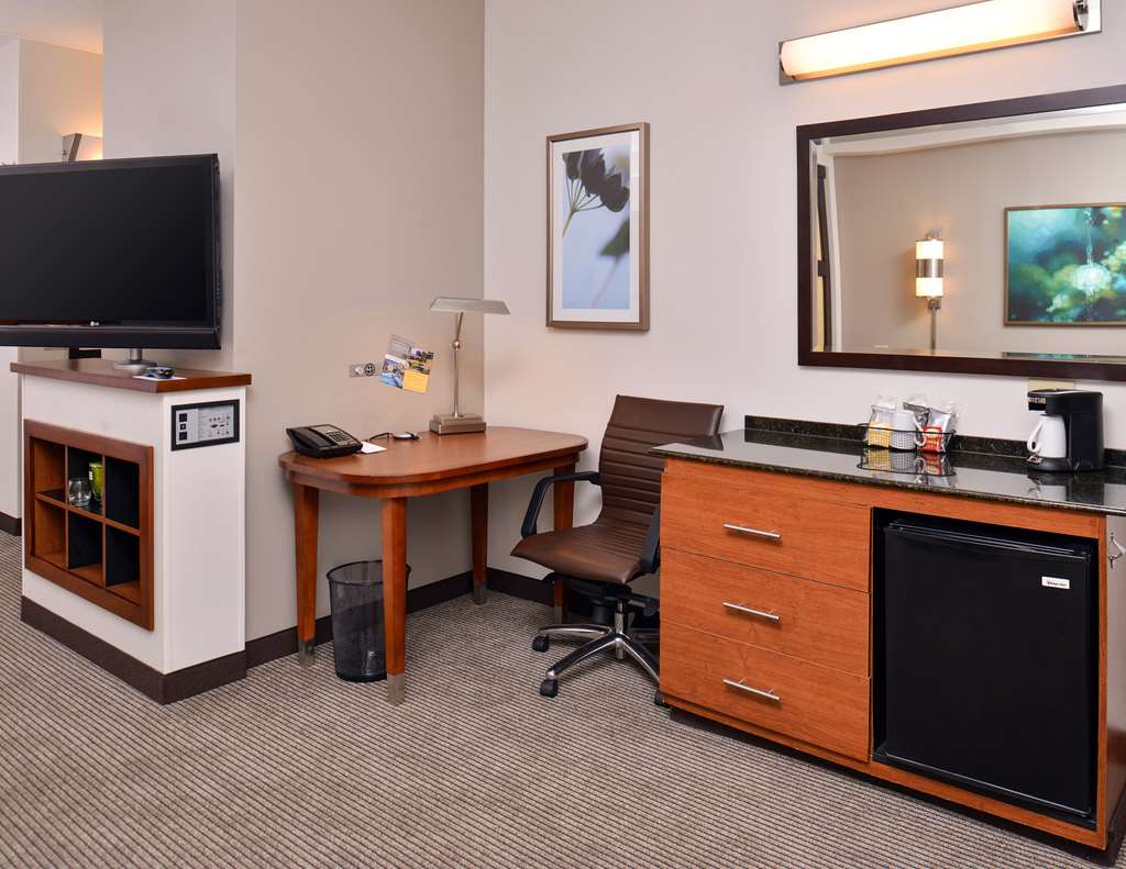Hyatt Place Garden City - photo 9