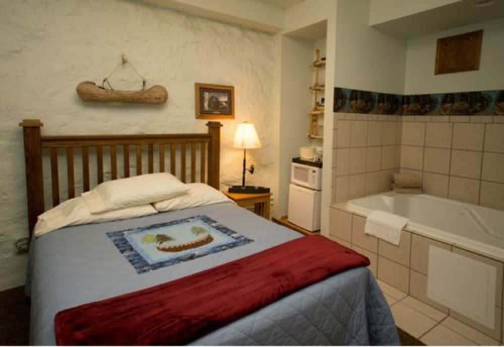 Stone Mill Hotel & Suites - photo 19