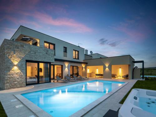 Villa Stella by Interhome — 4-Star Luxury Hotel in Brtonigla, Croatia
