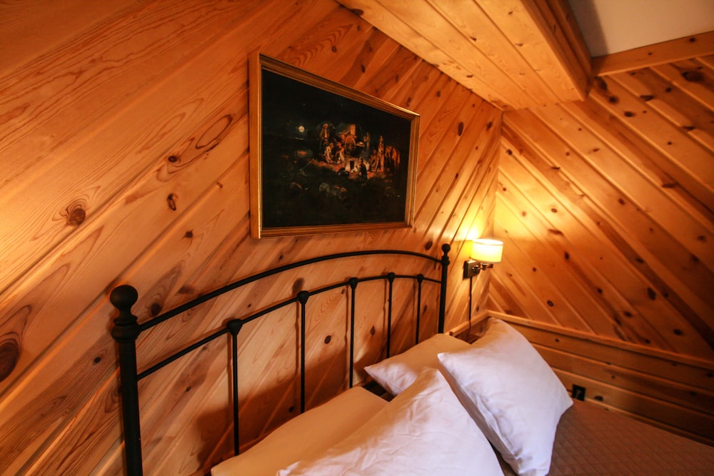 Judith Mountain Lodge - photo 19