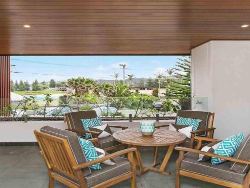 Blue Waves Kiama in Kiama, Australia