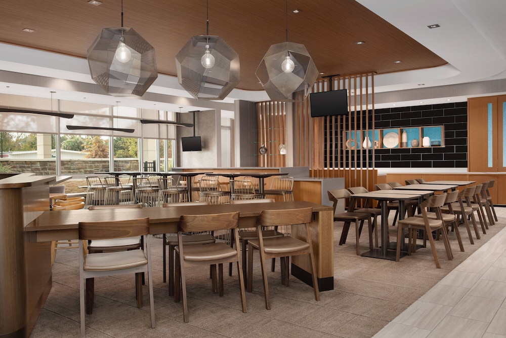 SpringHill Suites by Marriott Charleston Airport & Convention Center - photo 3