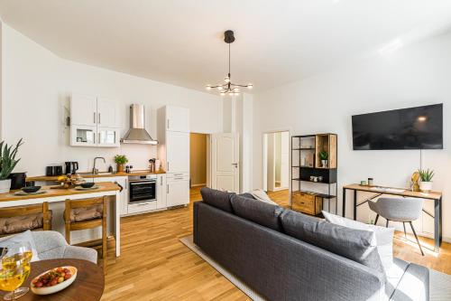 Luxury Style 2 Room Apartment by R&L in Centre — 4-Star Luxury Hotel in Leipzig, Germany