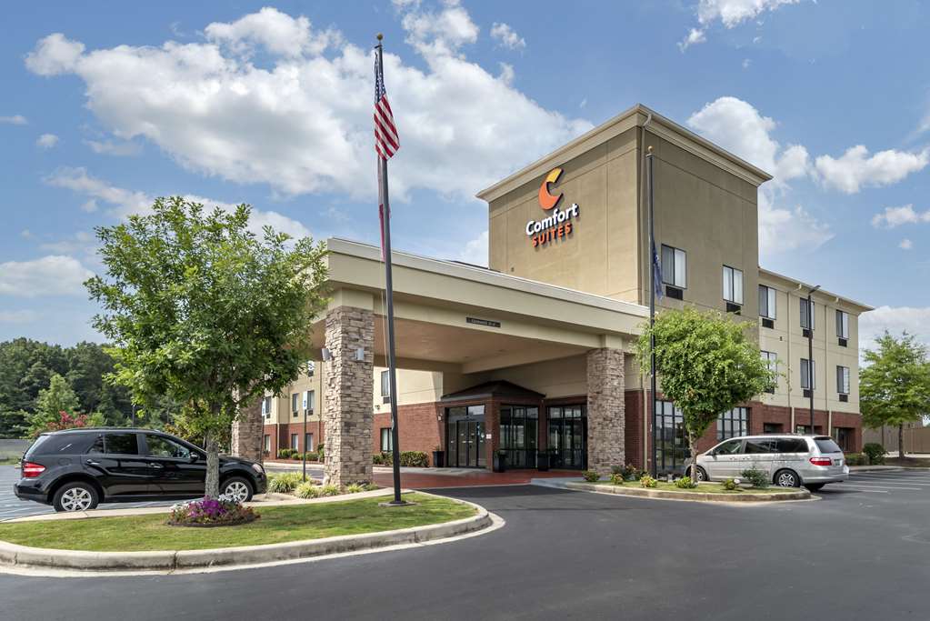 Comfort Suites Pell CIty near Logan Martin Lake - photo 4