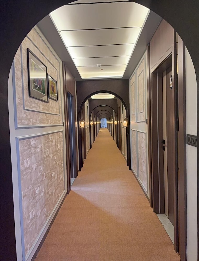 Hotel Vallabh Sky - carbon neutral hotel in Vadodara