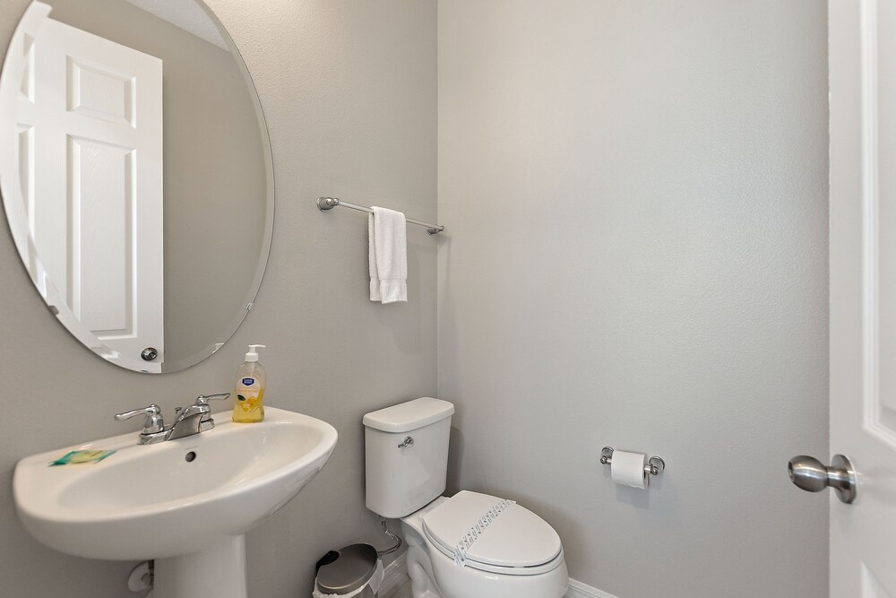 Rebel Flamingo @ Solara Resort By Shine Villas 804 7 Bedroom Villa Kissimmee - photo 24