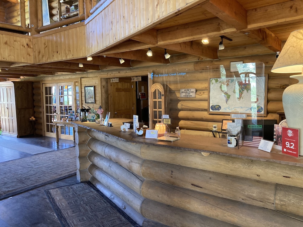 The Boulder Creek Lodge - photo 8