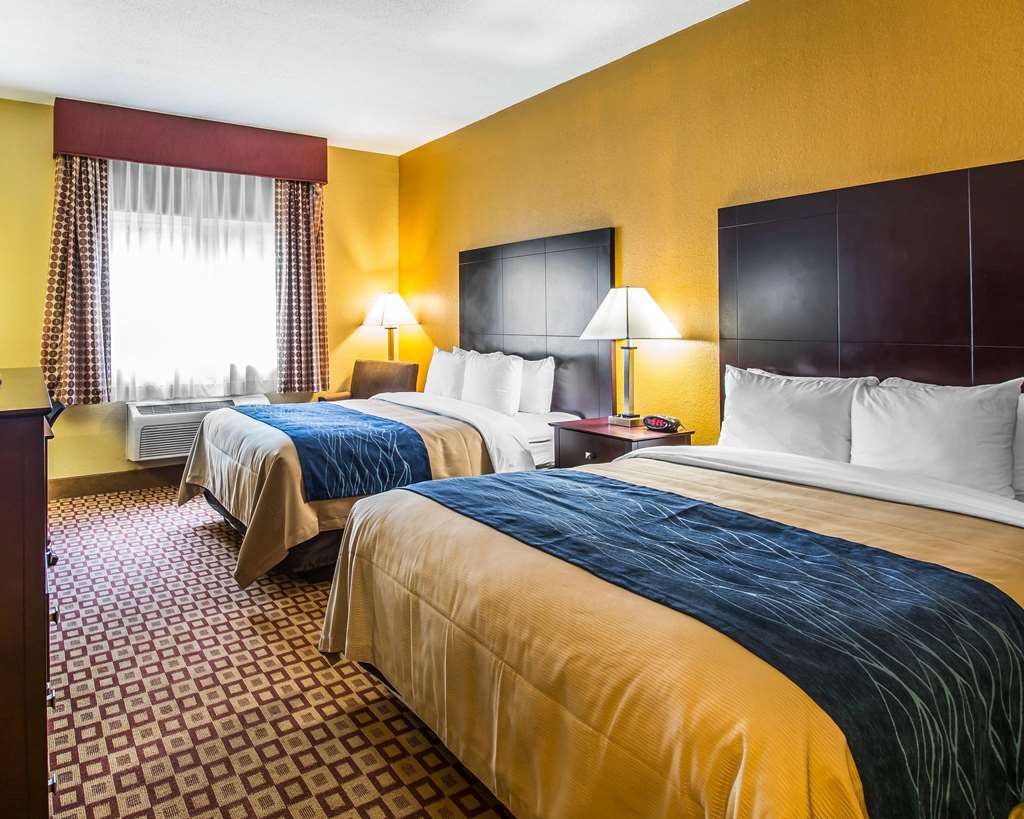 Quality Inn Plant City Lakeland - photo 8