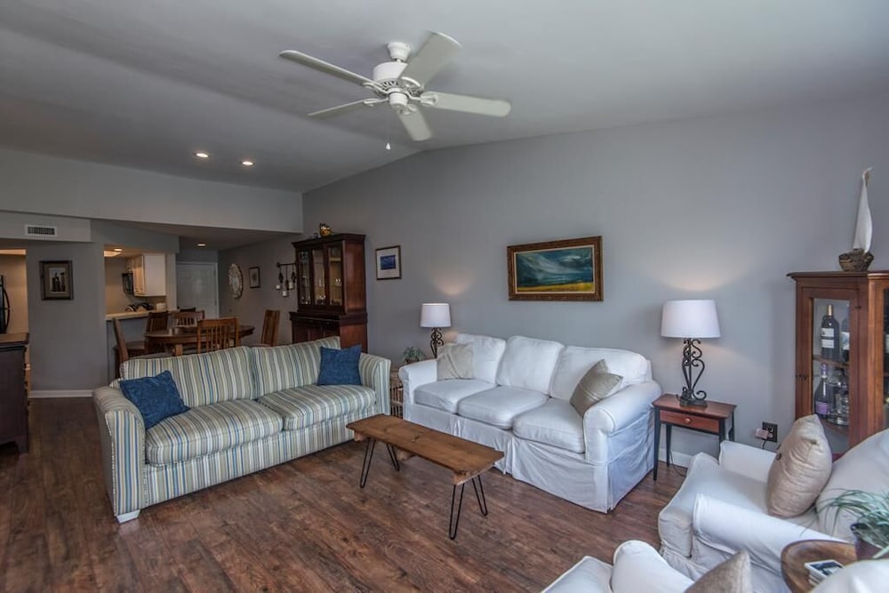406 Yacht Harbor Court - photo 14