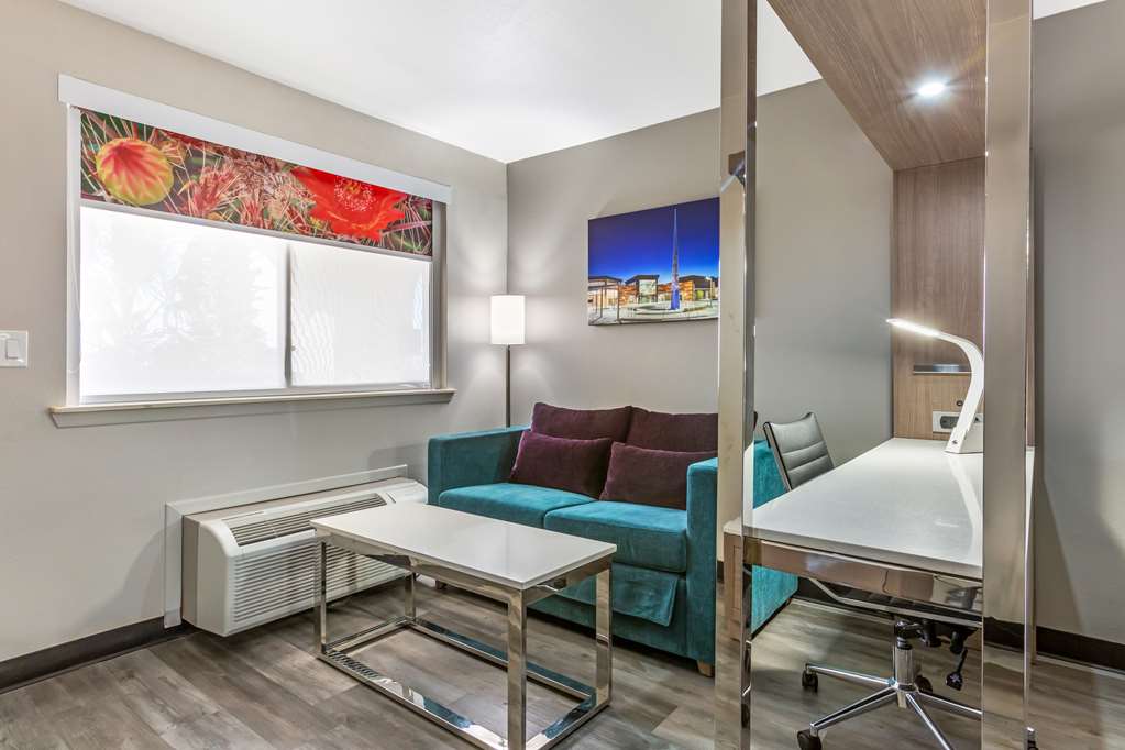 Best Western Sunland Park Inn - photo 11