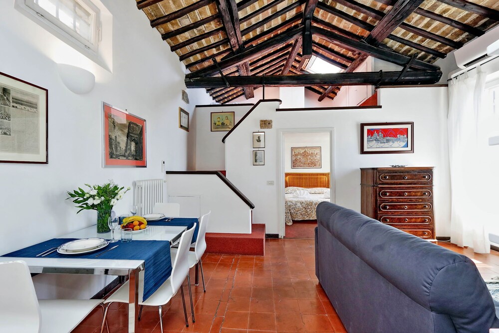 Montevecchio 2 WR Apartments — 4-Star Luxury Hotel in Rome, Italy